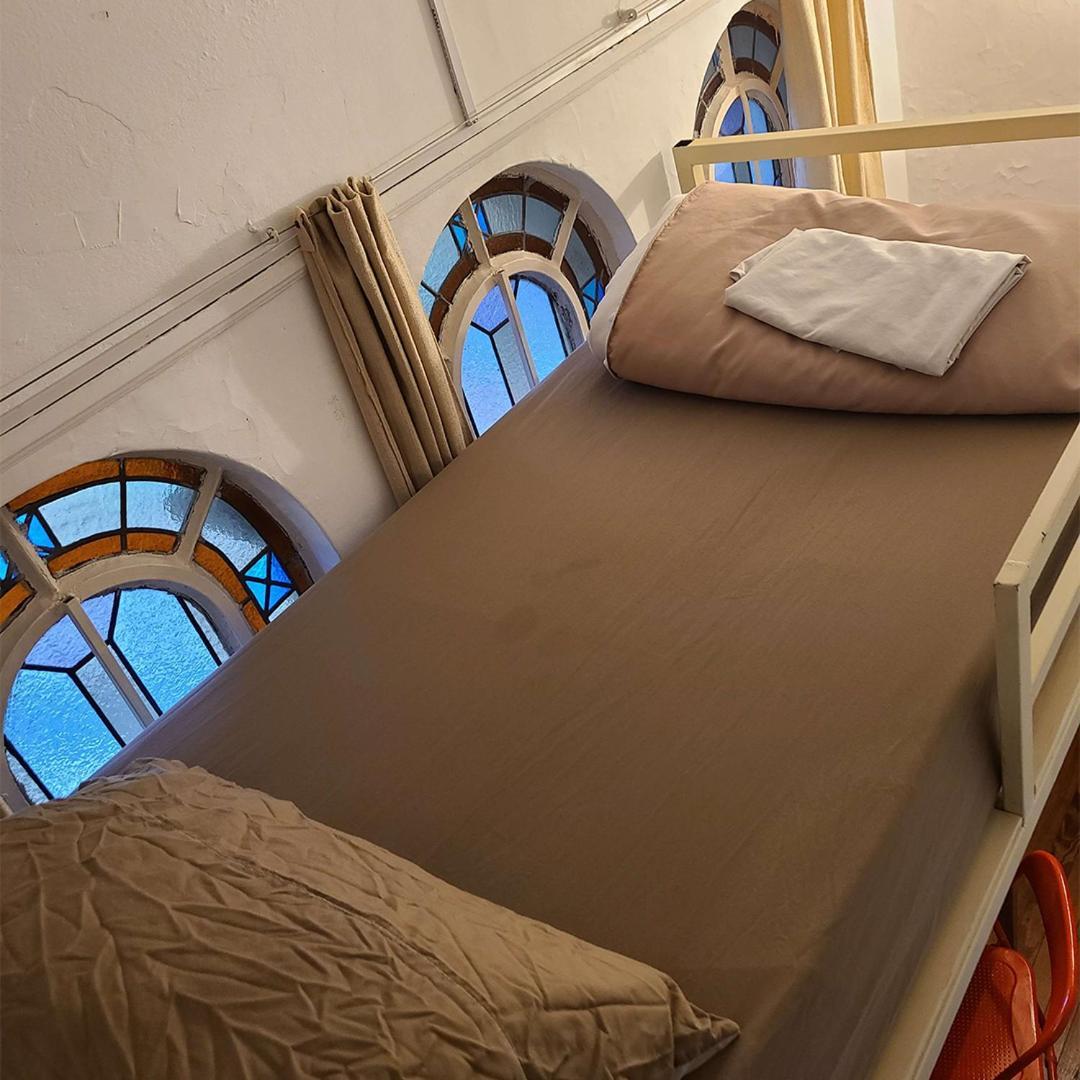 Yh Hostel Монтевидео Экстерьер фото
