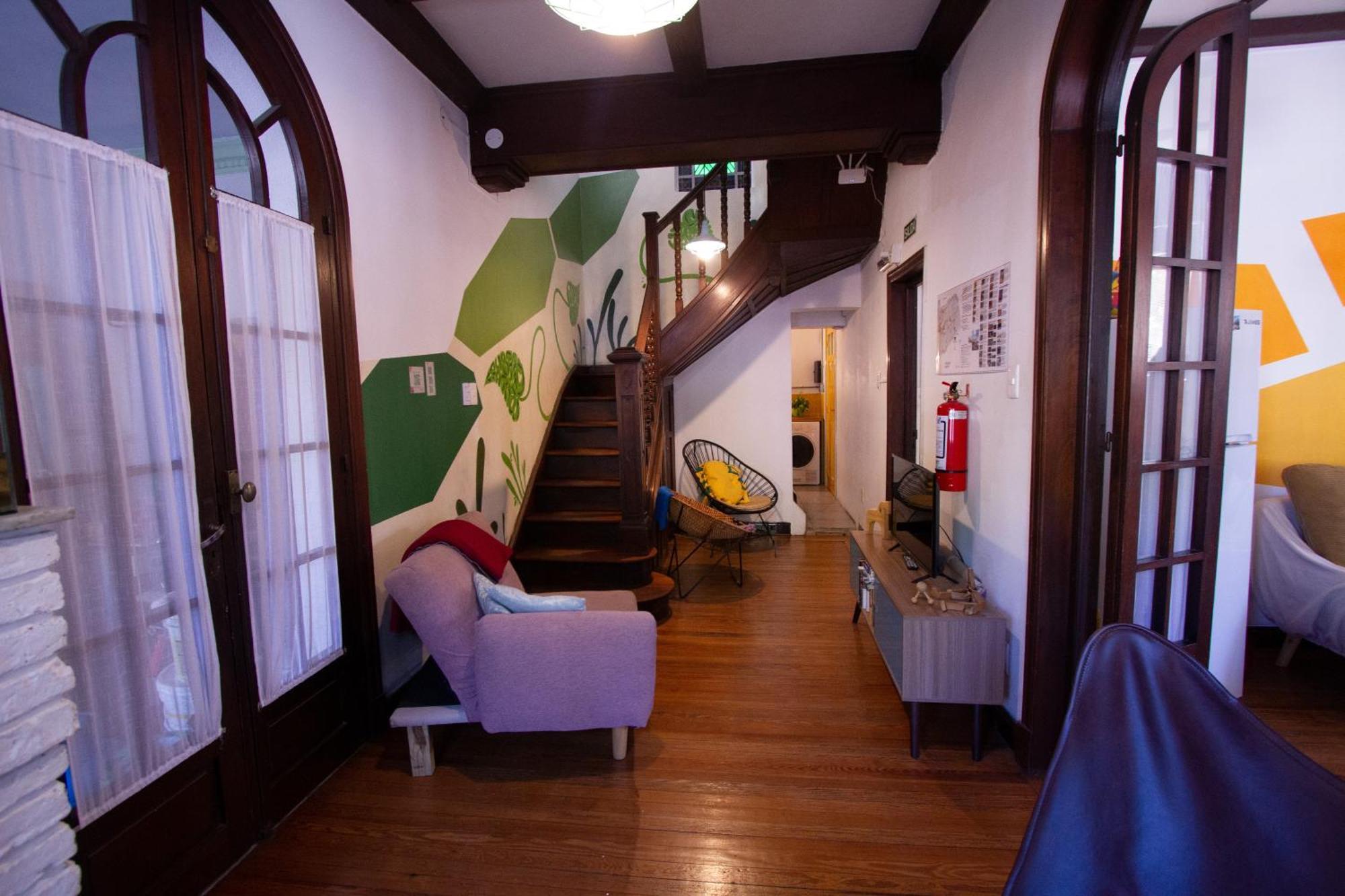Yh Hostel Монтевидео Экстерьер фото