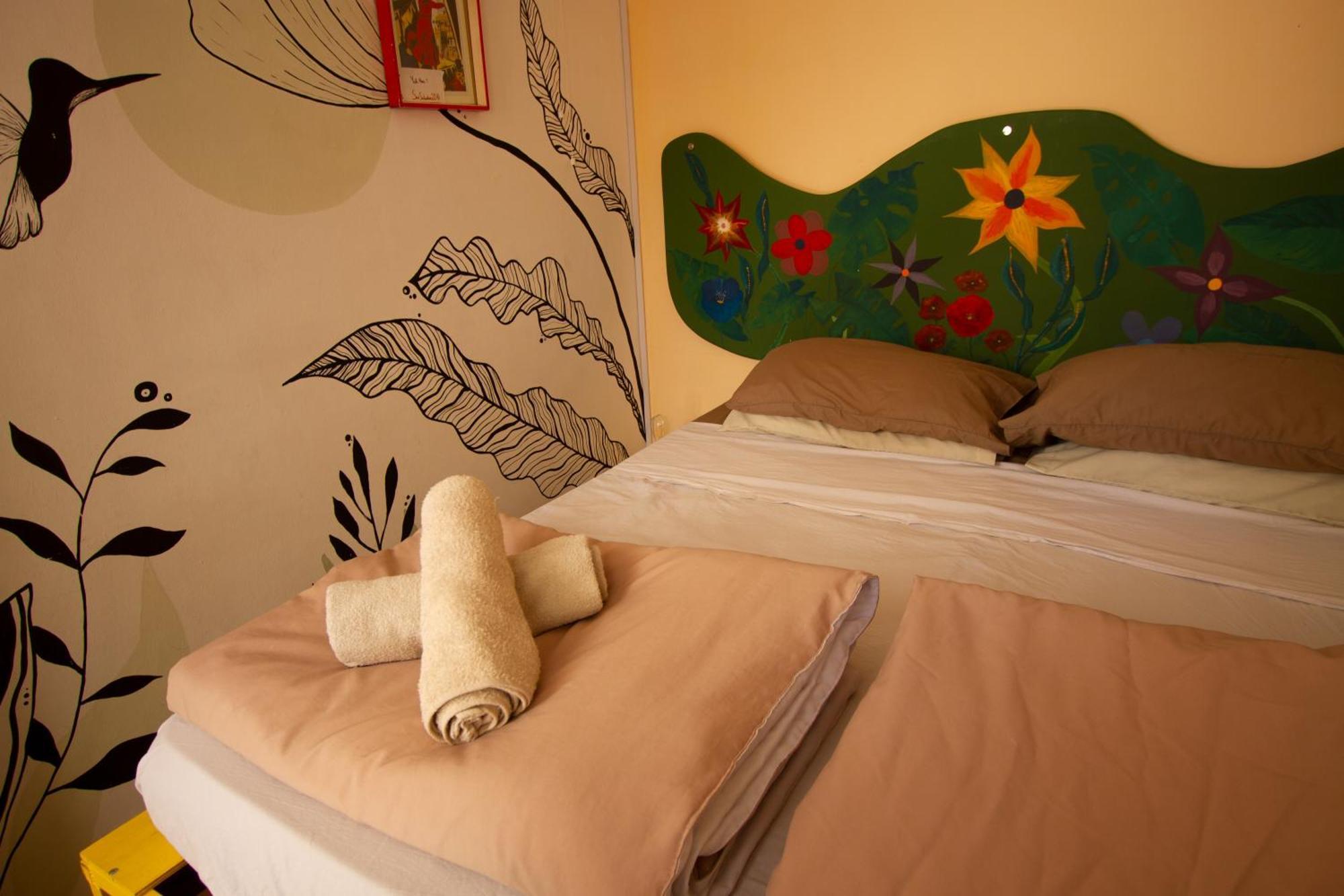 Yh Hostel Монтевидео Экстерьер фото